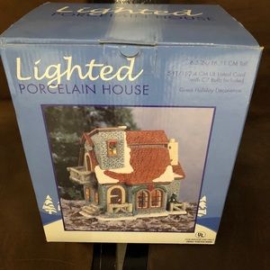 Lighted porcelain house